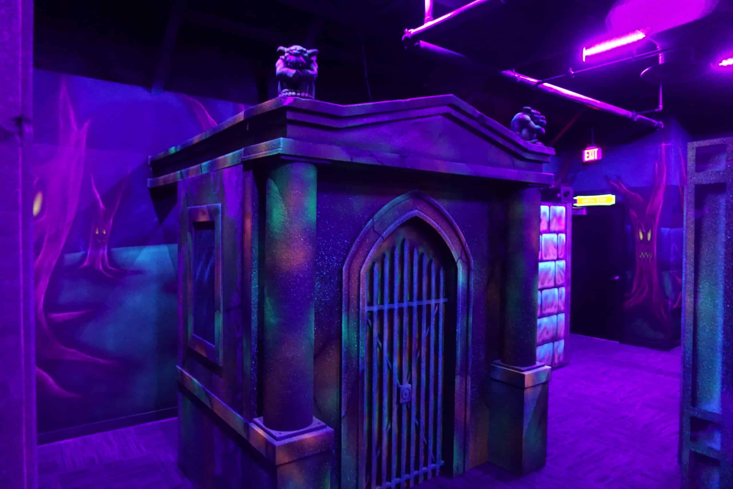 Laser Tag 2 Glow-in-the-dark building at monster mini golf