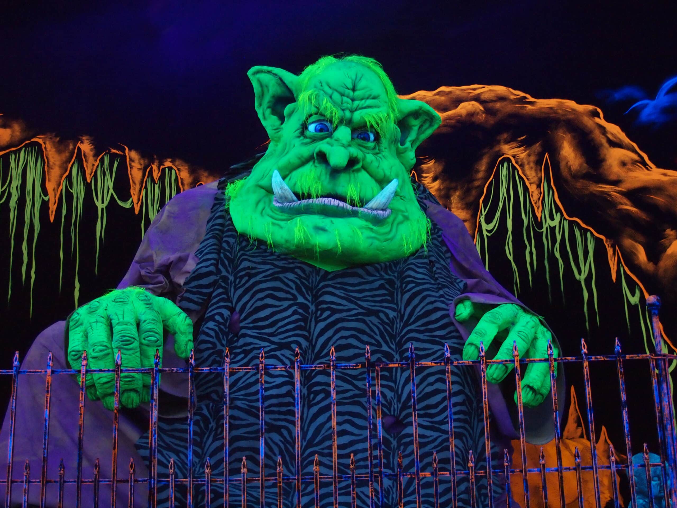 Home 6 Glow in the dark ogre from monster mini golf